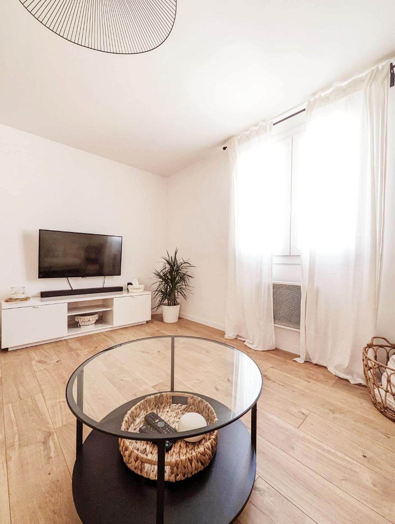 Parenthese Entre Pic Saint Loup Et Vignes - Meuble De Tourisme 3 Etoiles Apartment Les Matelles Bagian luar foto